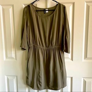 H&M dress with pockets